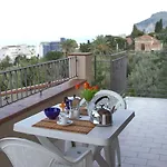Feriehus Santa Lucia *
