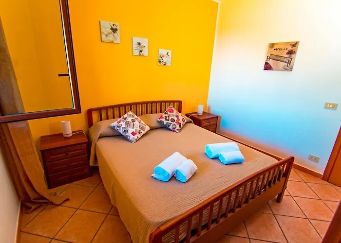 Santa Lucia بيت للعطل تْشيفالو