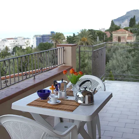 Vakantiehuis Santa Lucia *