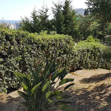 펜션 Santa Lucia 체팔루