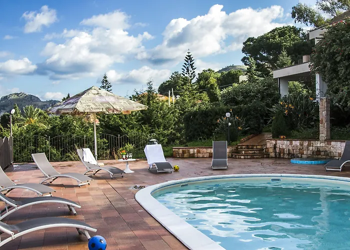 Santa Lucia Hébergement de vacances *